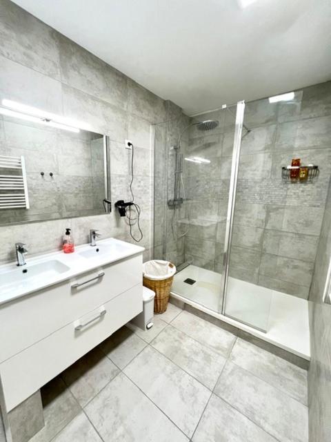 Appartement En Centre-Ville Bussy-Saint-Georges Esterno foto