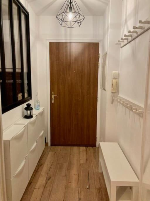 Appartement En Centre-Ville Bussy-Saint-Georges Esterno foto